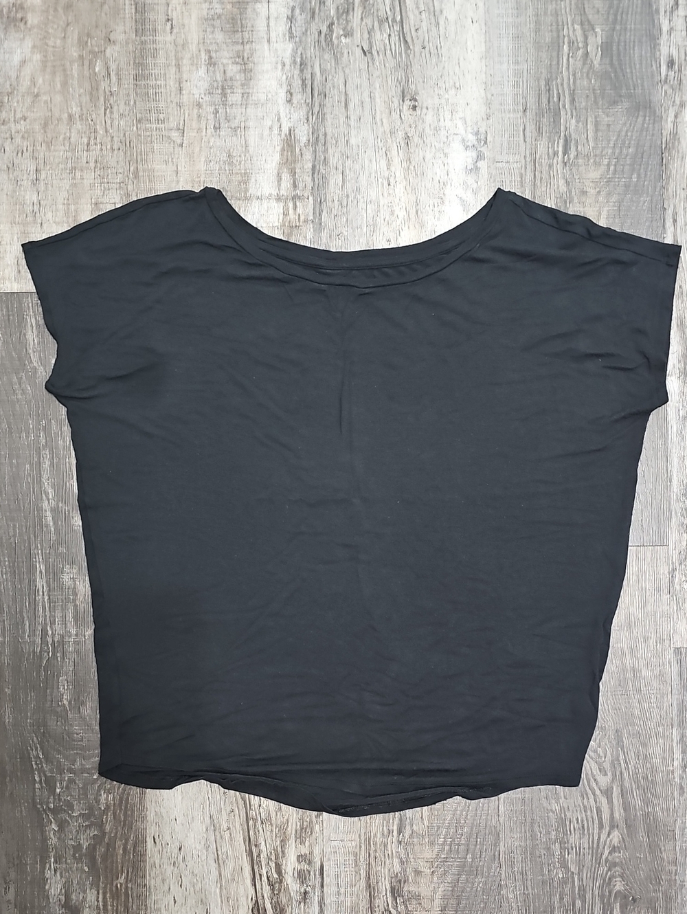 Express Women's Black Short Sleeve Scoop Neck Relaxed Tee
